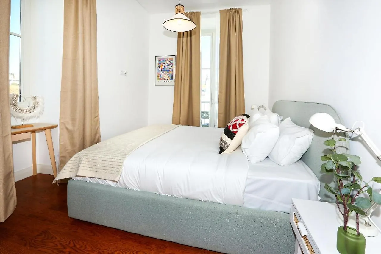 Ice Cream Call Apartments Faro