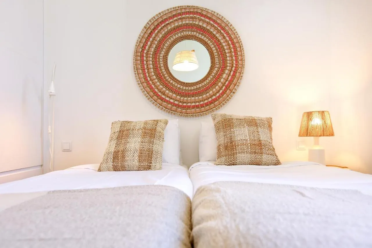 Ice Cream Call Apartments Faro